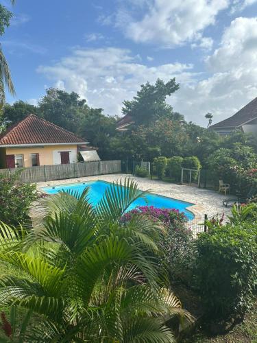 Appart 50m2 climatisé avec piscine - plage Anse à l'Ane