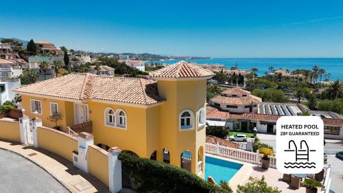 108-Villa, 2 Minutes Walk to the beach, Heated pool