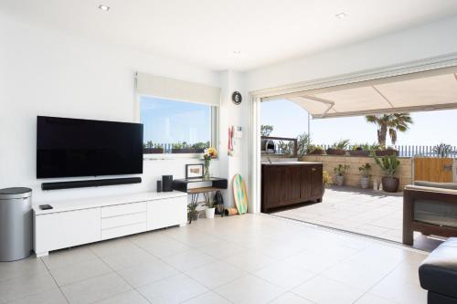 Panoramic sea view apartment