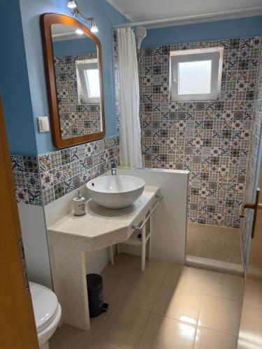 Bilik mandi di Apartmani Štambuk
