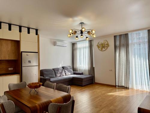 Ruang duduk di Maris apartment