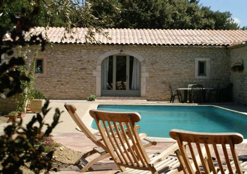 Villa spacieuse à Chamaret avec piscine privée