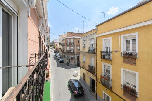 2 bedroom apartment with balcony in Madrid Temporary TEN602