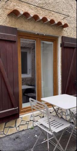 Photo de la galerie de l'établissement Maison Cosy Saint thibery, à Saint-Thibéry