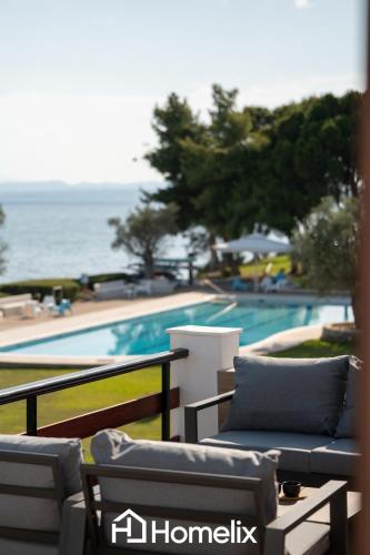 Veya Suite - Private Beach & Pools
