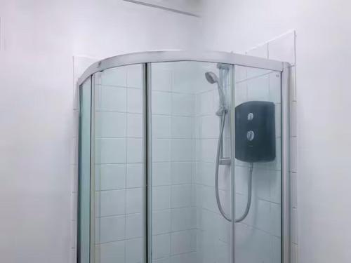 Et badeværelse på Sleeps2-FreeParking-ContactlessCheckIn-Glastonbury