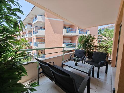 L'échappée du port