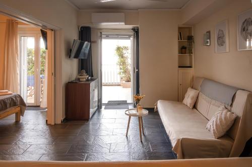 Sea La Vie - Beachfront Retreat