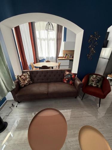 F3 centre-ville, parking privé