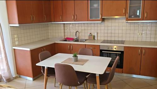 Photo de la galerie de l'établissement Eleni Blue View - Comfort Stay, à Loutra Elenis