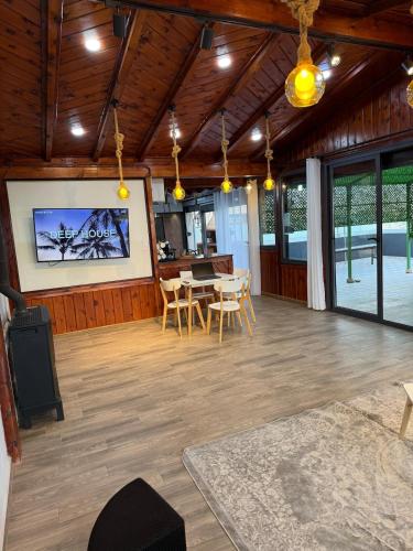 Gallery image of Modern duplex, quiet and sea view in Oran