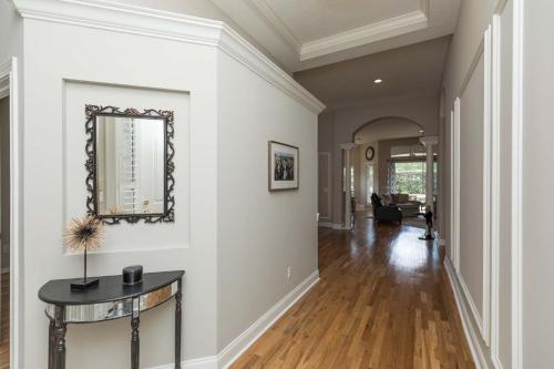 Φωτογραφία από το άλμπουμ του Beautiful 3-2 Family home w large lanai σε Sampson