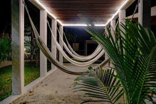 Zahrada ubytování Custom decor-sleeps 6 with 2 pools- Condo near beach-Puerto Morelos Mexico,Casa Yellowstone