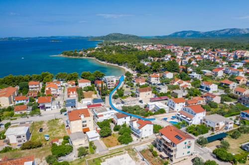 Fotografie z fotogalerie ubytování VILA SENTIO MARE-Apartments Livaić Željko v destinaci Pirovac
