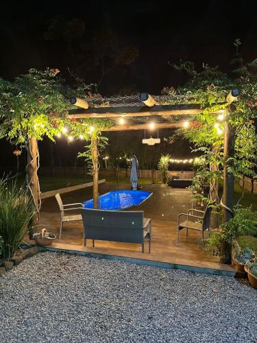 Taman di luar American Bus Glamping - Capinzal/SC