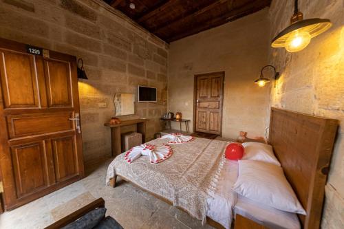 Katil atau katil-katil dalam bilik di feris cave hotel