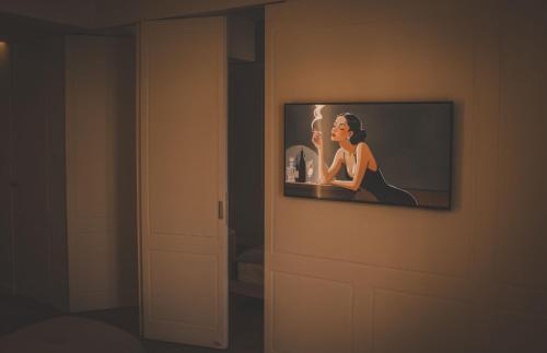 Aura and Luxury