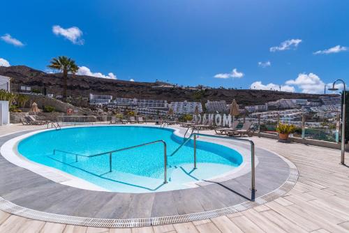 Bazén v ubytování Paradise Dúplex Calm & Jacuzzi Puerto Rico nebo v jeho okolí