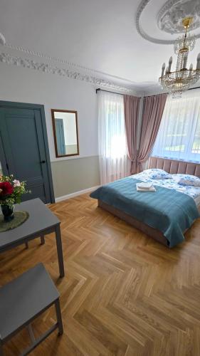 Ένα ή περισσότερα κρεβάτια σε δωμάτιο στο Felikso Vila