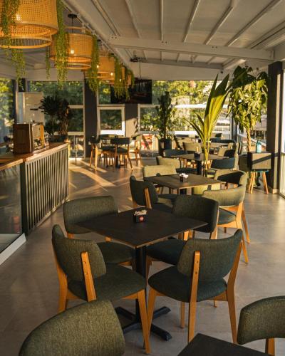 Restaurant o un lloc per menjar a Laid Hotel