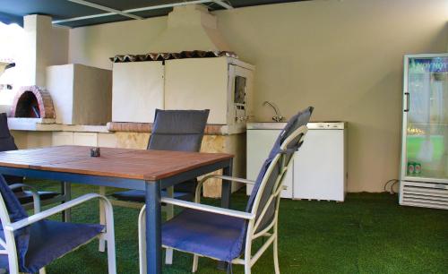 Η κουζίνα ή μικρή κουζίνα στο Home Irianna