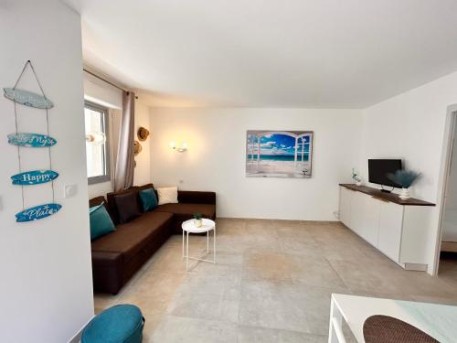 Paradis- 4 PERS, Neuf, Hyper centre ! Plage à 2 mn- Climatisé