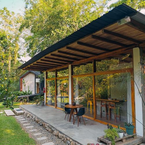 Zahrada ubytování TAGUA LODGE