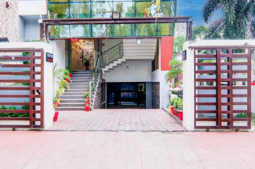 Η πρόσοψη ή η είσοδος του Townhouse Sakura