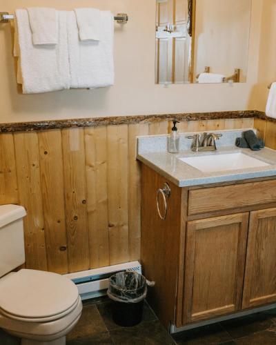Salle de bains dans l'établissement Bar N Ranch