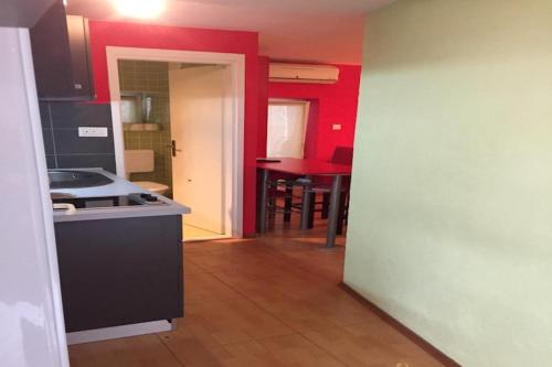 Apartments Elena ST - Studio Apartment A2 Red