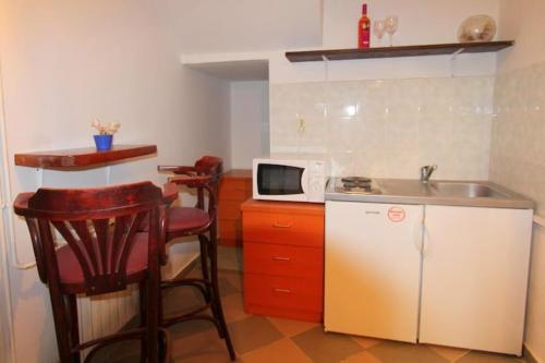 Guest House Zec - Studio with Balcony 2 Adults