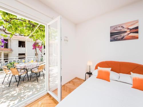 Ένα ή περισσότερα κρεβάτια σε δωμάτιο στο Apartment Hope ST - Two Bedroom Apartment with Balcony