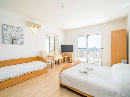 Apartments Marnic Blue Chill- Comfort Studio Apartment with Balcony S4