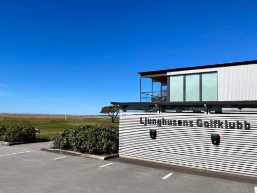 Afbeelding uit fotogalerij van 2 person holiday park home in TESTBY in Malmö