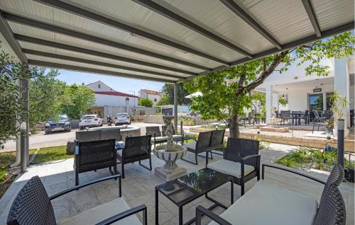 Gorgeous Apartment In Vodice With Wifi
