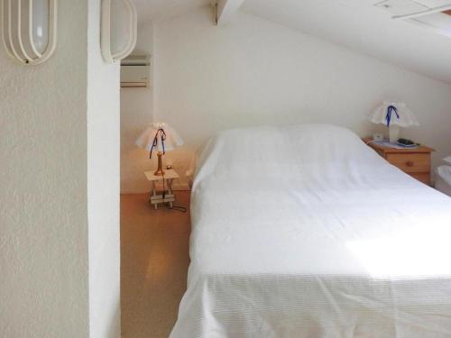 Holiday Home in Le Lavandou with Sea View, cleaning included