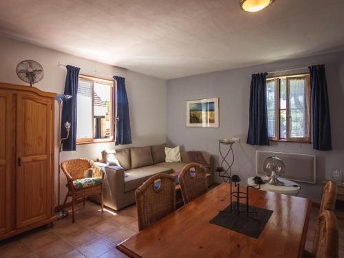 Cottage in Vézac with Pool and Barbecue, cleaning included