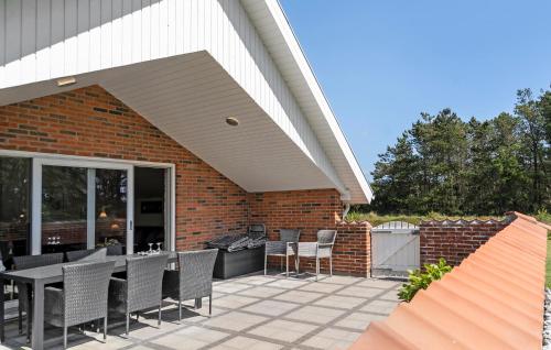 Μπαλκόνι ή βεράντα στο Beautiful Home In Vestervig With Sauna