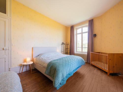 Gallery image of Holiday home adjoining a château , cleaning included in Pouru-Saint-Rémy
