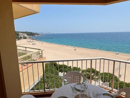 Apartamento frente al mar en Platja d'Aro - ES-209-3