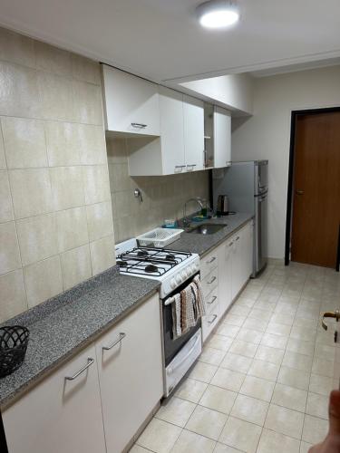 Η κουζίνα ή μικρή κουζίνα στο Departamento Bolivar 950