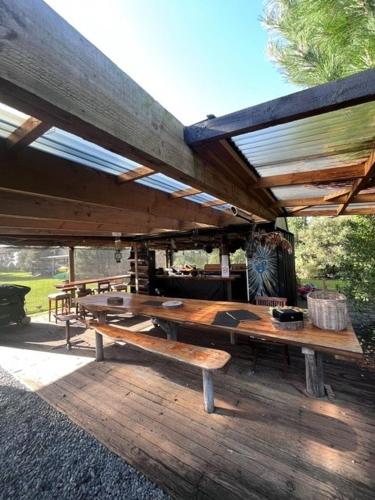 Restoran atau tempat lain untuk makan di Back to Basics Accommodation