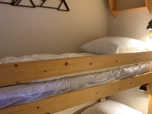 Chalet 24m², 4 pers, balcon sud, parking privatif, aux pieds des pistes Les Menuires - FR-1-344-1224