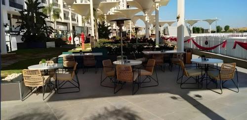 Εστιατόριο ή άλλο μέρος για φαγητό στο Nyoum New Cairo - Luxury Stay