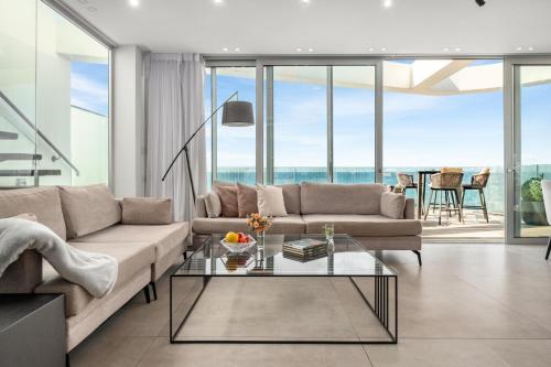 Gallery image of Rooftop Jacuzzi Seafront Penthouse by Sea N' Rent in Haifa