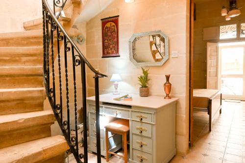 Φωτογραφία από το άλμπουμ του A Cosy Nest Overlooking The Sea - Happy Rentals σε Birżebbuġa