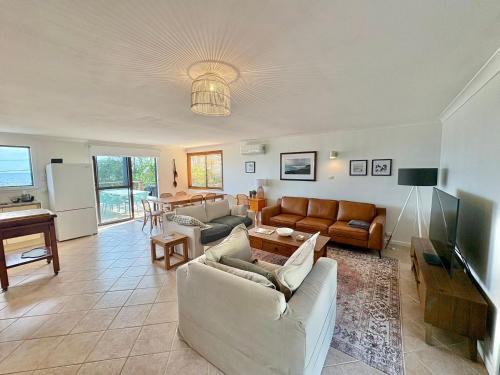 Χώρος καθιστικού στο Peppy Beach House