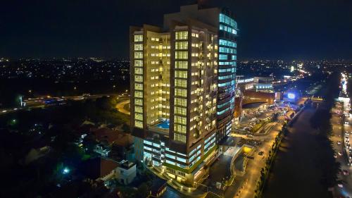 Pemandangan umum bagi Cikunir Satu atau pemandangan bandar yang diambil dari apartmen