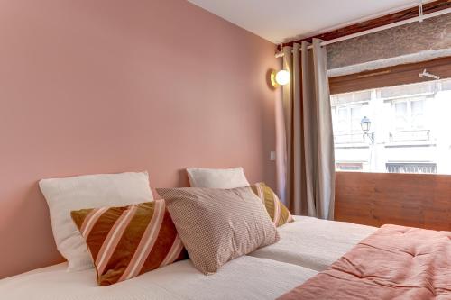 Le Velours 2 bedrooms 4 beds central