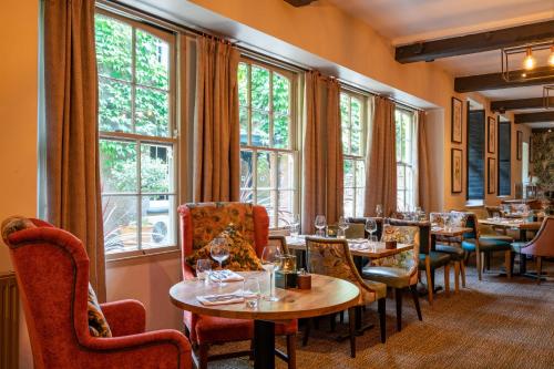 Ruang duduk di The Swan Hotel, Wells, Somerset - The Coaching Inn Group